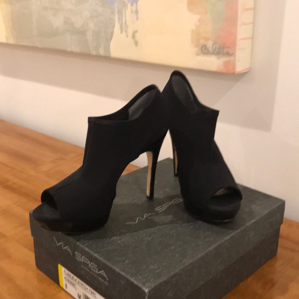 Dress heels